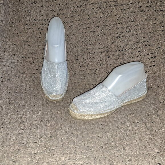 GAIMO-Espadrilles-Spain-Silver Sparkle Slip In Flats-Sz 37-Near Mint - Picture 1 of 7